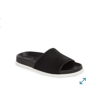 New gentle souls realfur slide sandal black sz 7M